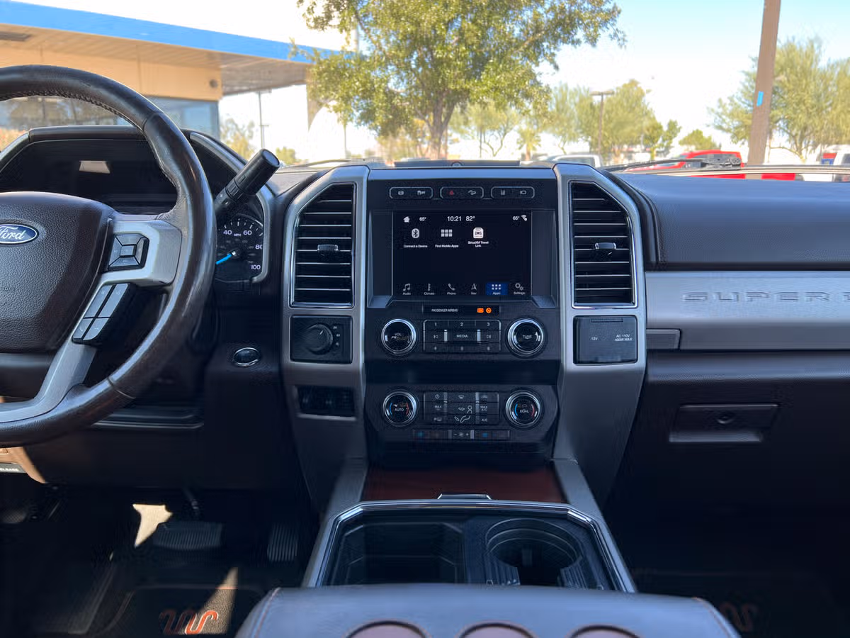 2019 Ford F-450 Super Duty King Ranch Crew Cab Image 29