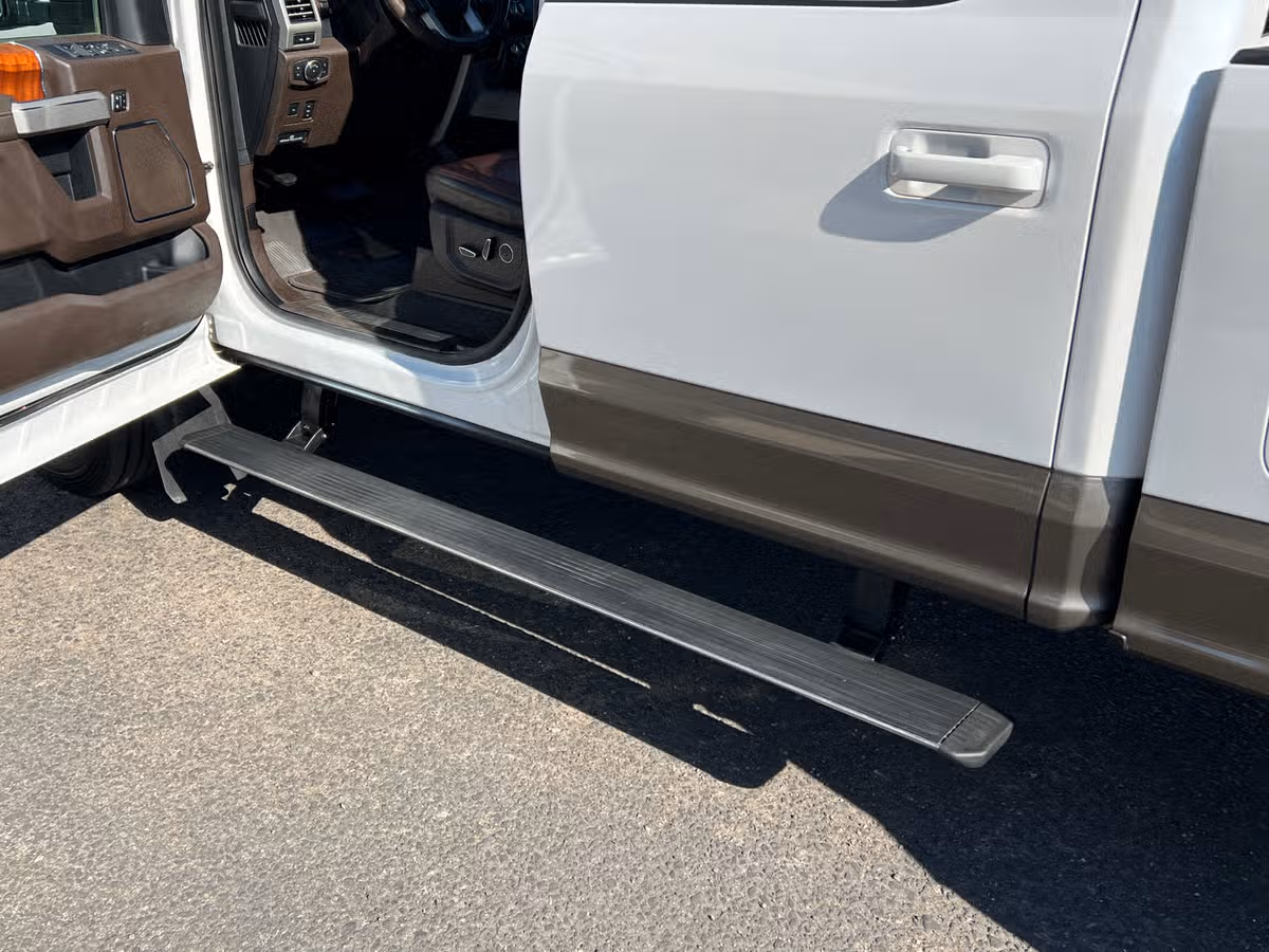2019 Ford F-450 Super Duty King Ranch Crew Cab Image 10
