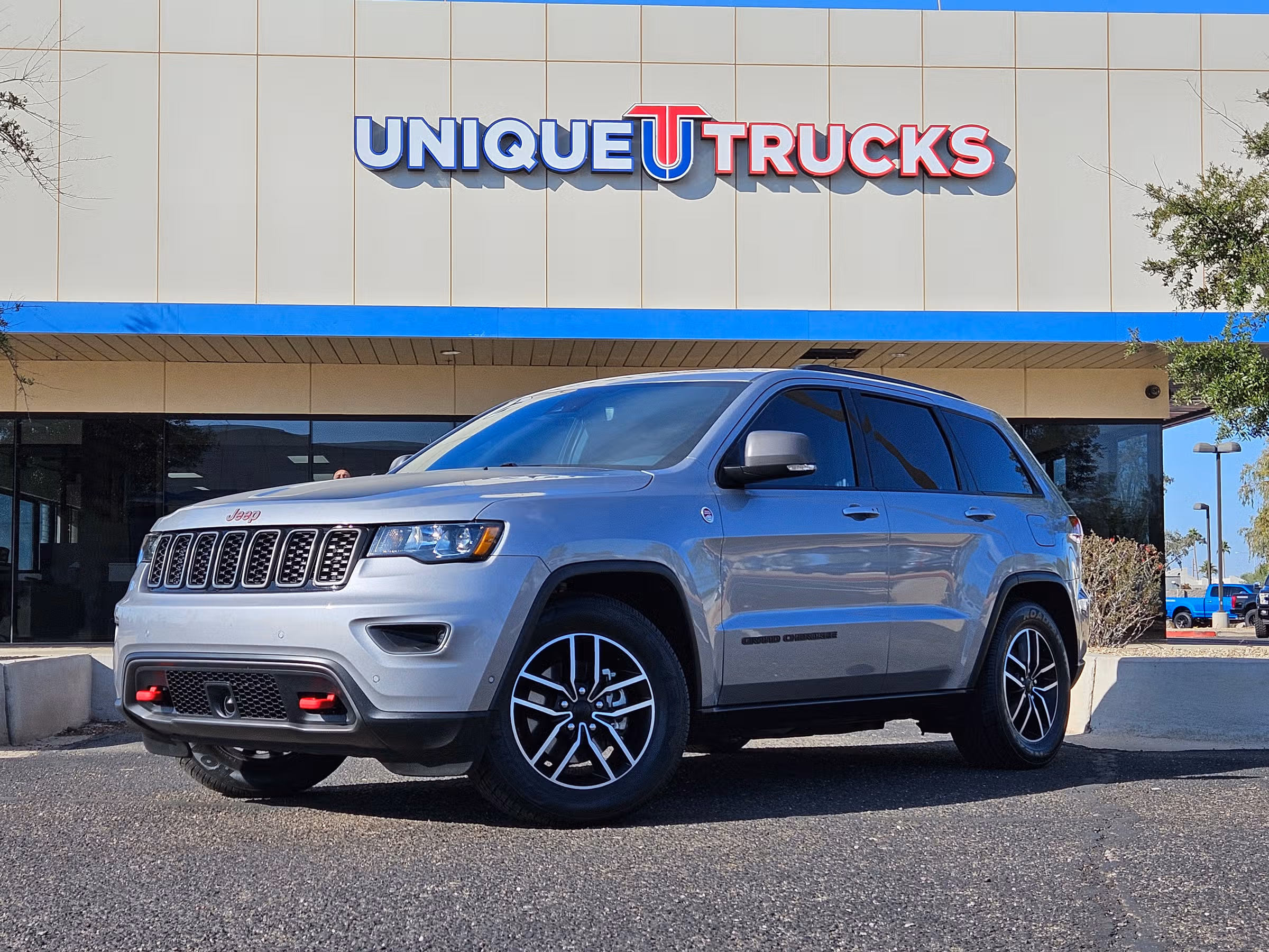 2019 Jeep Grand Cherokee Trailhawk Image 1