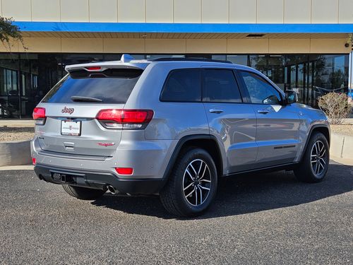 2019 Jeep Grand Cherokee Trailhawk Lower Image 2