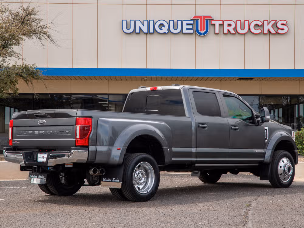 2020 Ford F-450 Super Duty Lariat Crew Cab Lower Image 3
