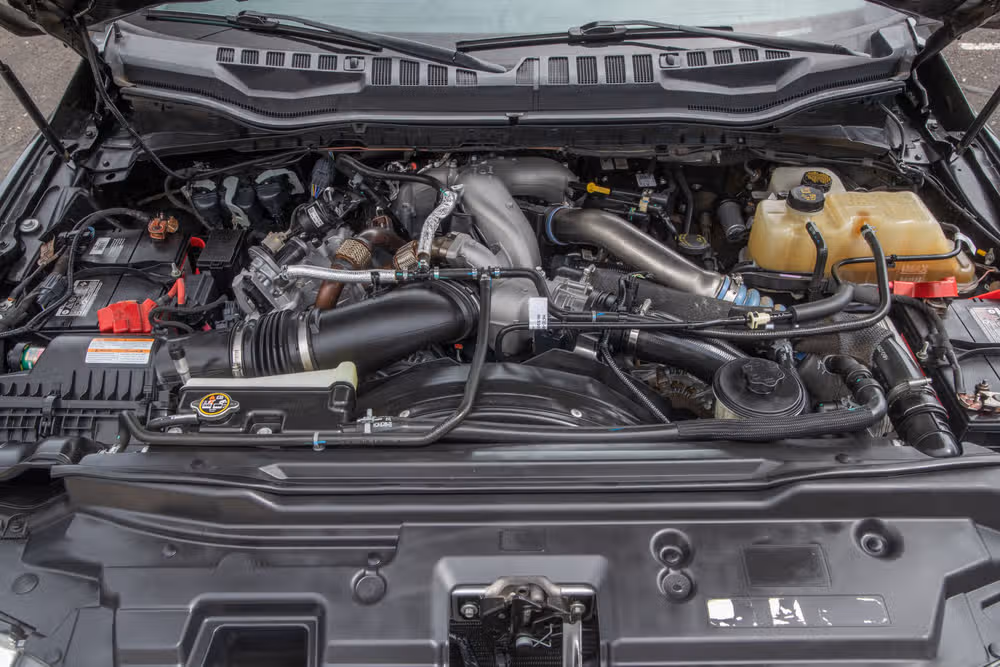 2020 Ford F-450 Super Duty Lariat Crew Cab Image 14