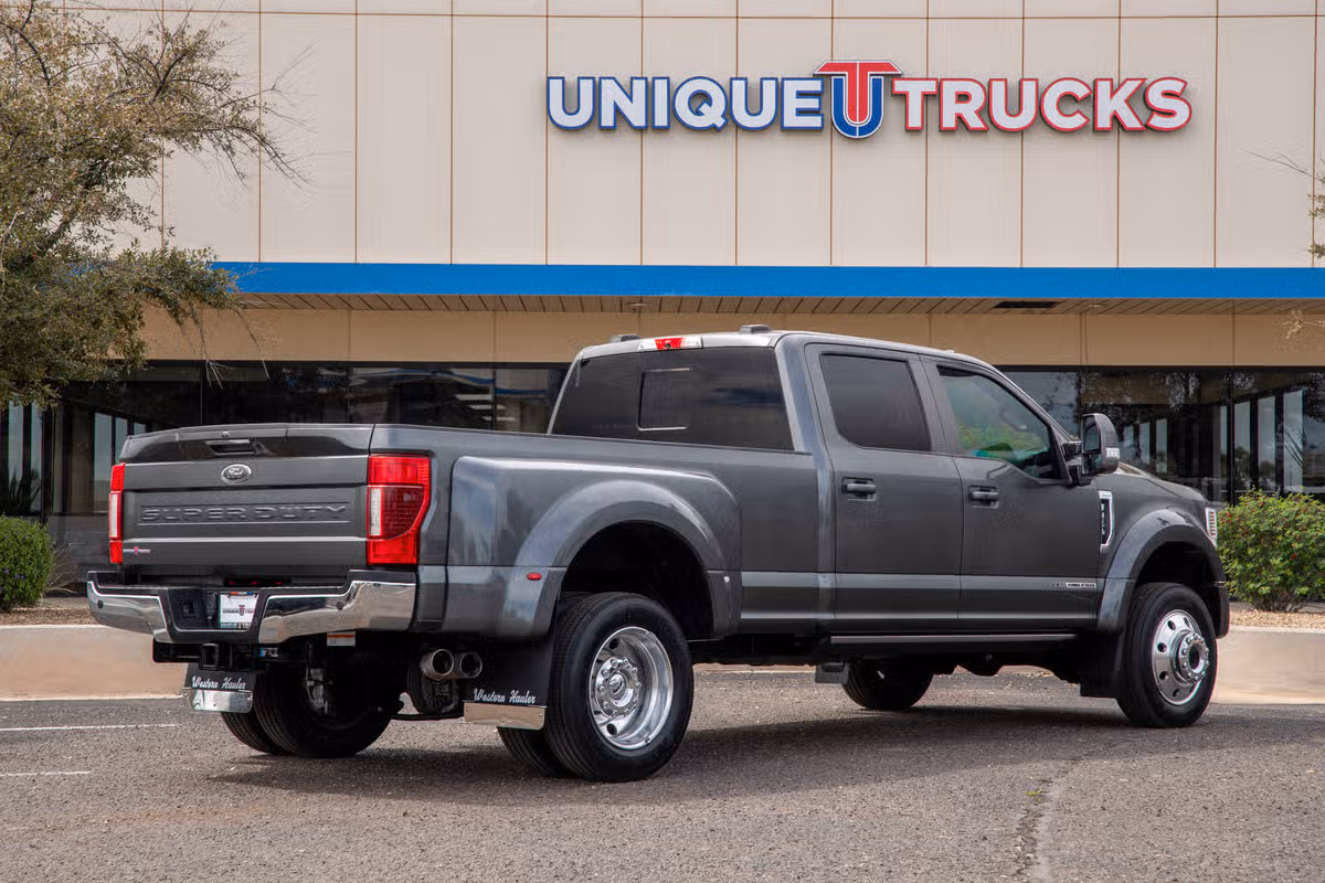 2020 Ford F-450 Super Duty Lariat Crew Cab Image 6