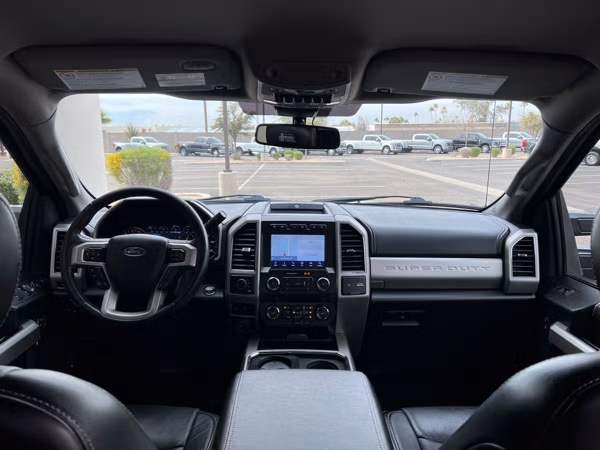 2020 Ford F-450 Super Duty Lariat Crew Cab Image 33