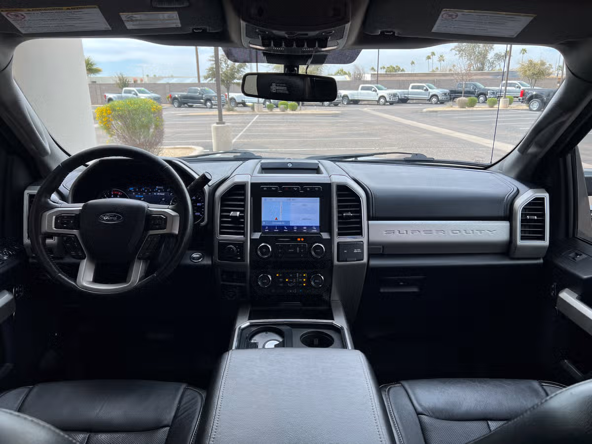 2020 Ford F-450 Super Duty Lariat Crew Cab Image 34