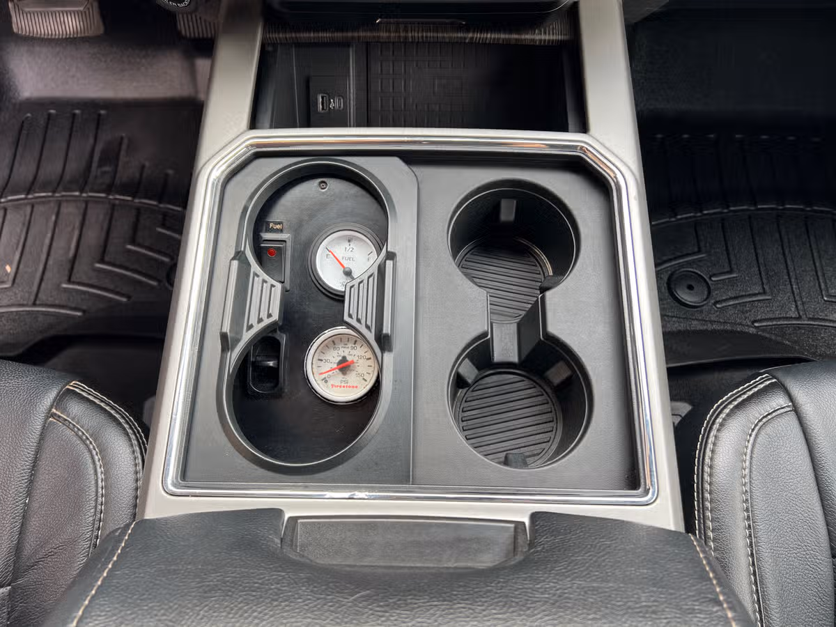 2020 Ford F-450 Super Duty Lariat Crew Cab Image 38