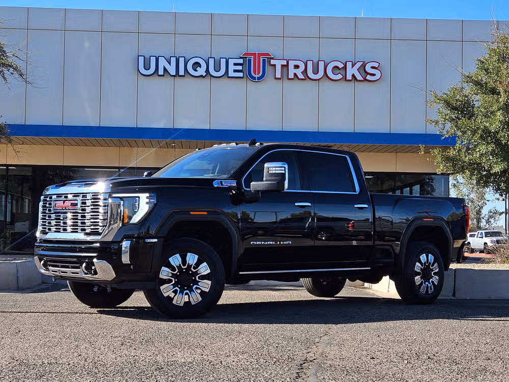2024 GMC Sierra 3500HD Denali Crew Cab Image 1