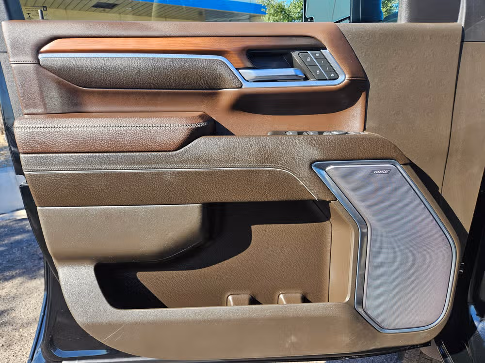 2024 GMC Sierra 3500HD Denali Crew Cab Image 14