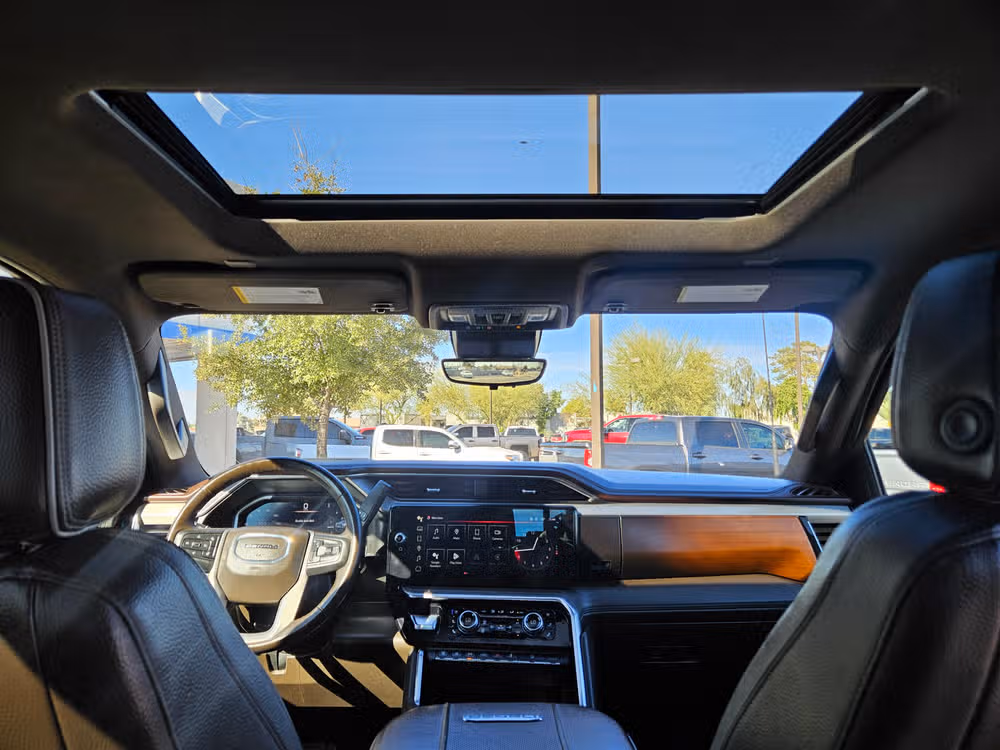 2024 GMC Sierra 3500HD Denali Crew Cab Image 30