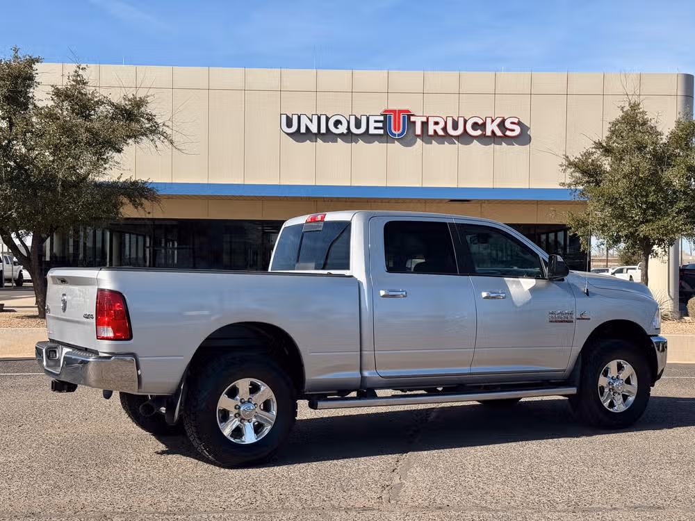 2015 Ram 2500 Big Horn Crew Cab Image 6