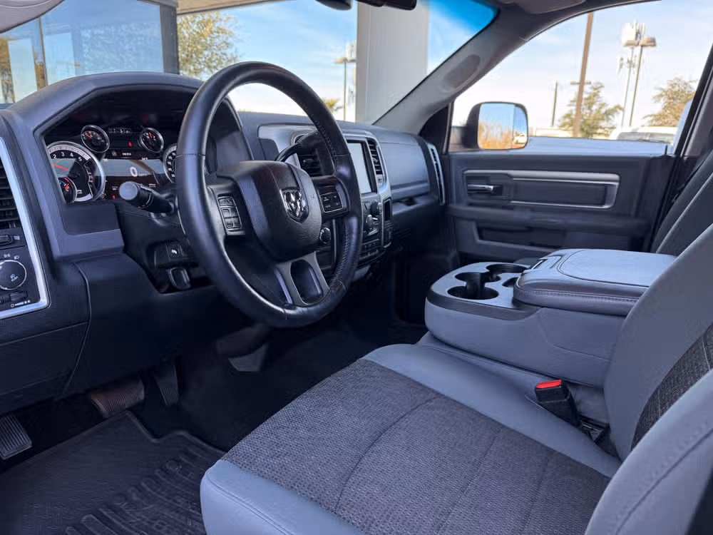 2015 Ram 2500 Big Horn Crew Cab Image 19