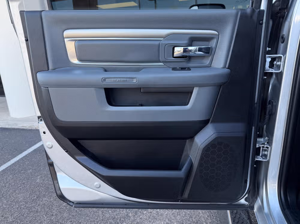 2015 Ram 2500 Big Horn Crew Cab Image 22