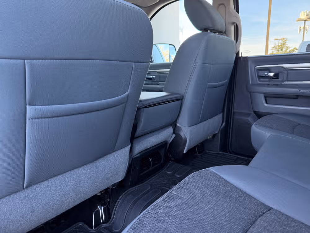 2015 Ram 2500 Big Horn Crew Cab Image 24