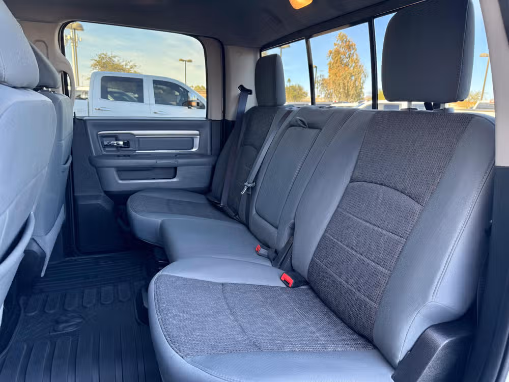 2015 Ram 2500 Big Horn Crew Cab Image 25