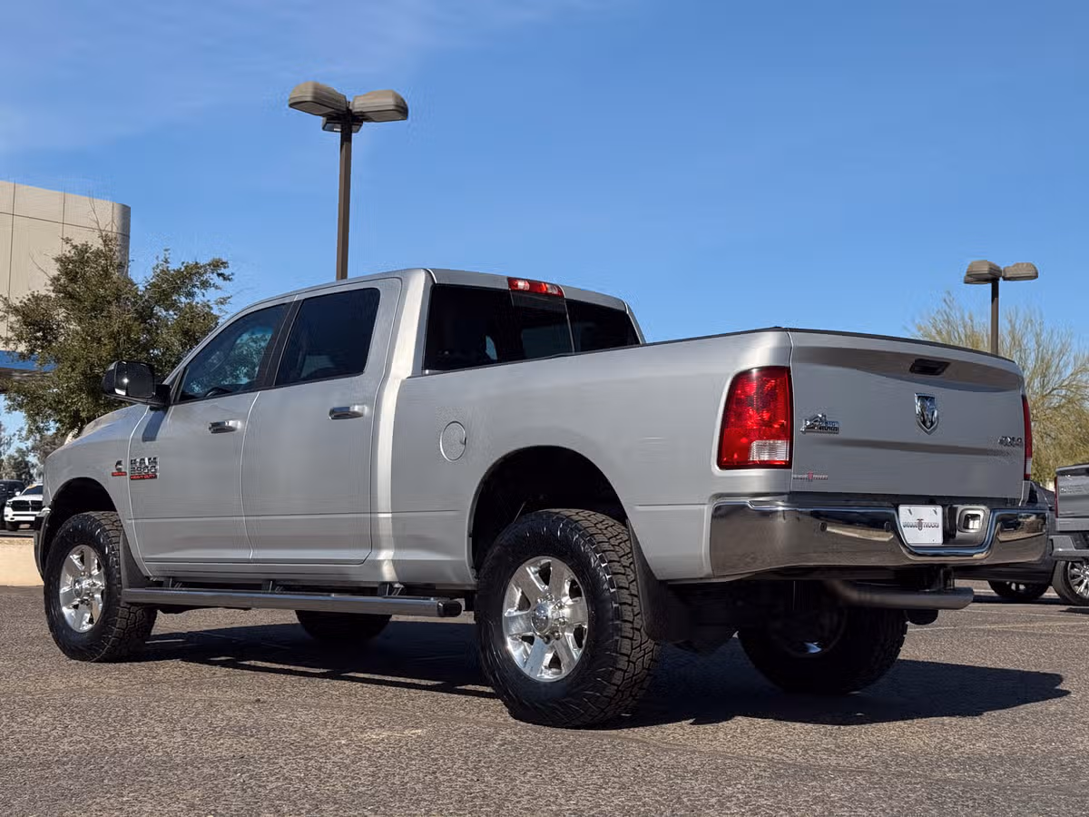 2015 Ram 2500 Big Horn Crew Cab Image 10
