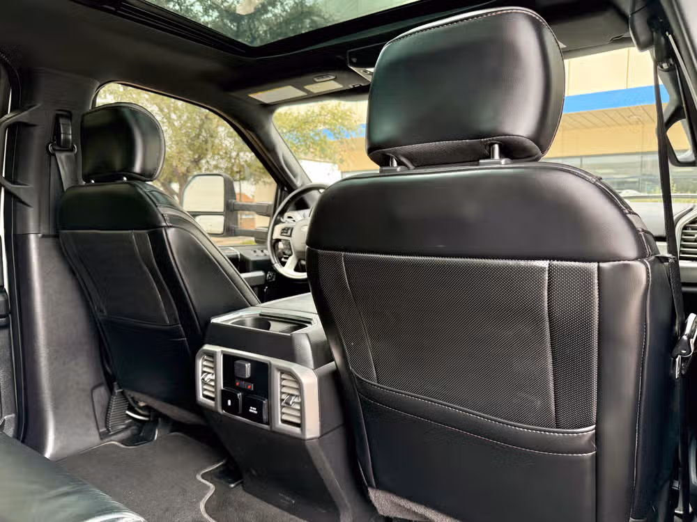 2019 Ford F-250 Super Duty Platinum Crew Cab Image 29