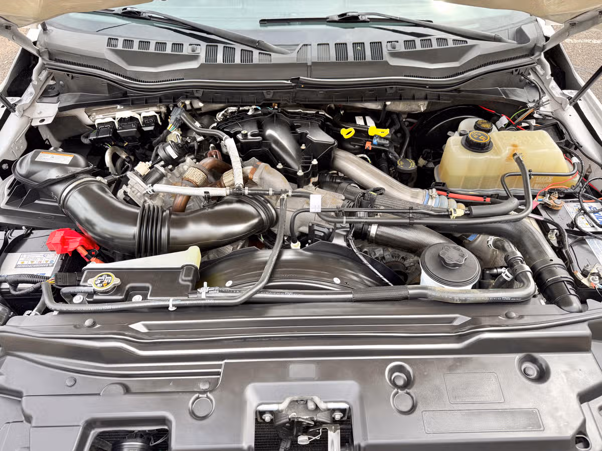 2019 Ford F-250 Super Duty Platinum Crew Cab Image 15