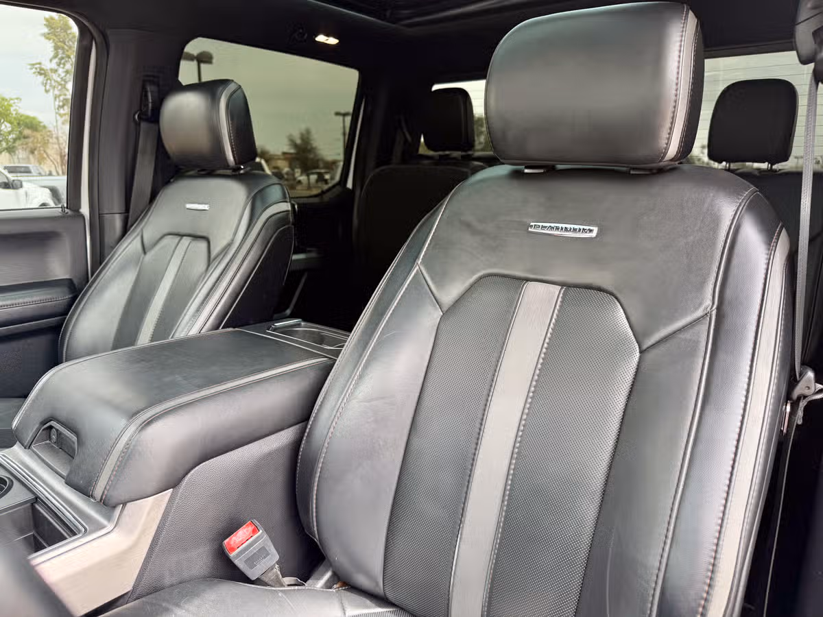 2019 Ford F-250 Super Duty Platinum Crew Cab Image 21