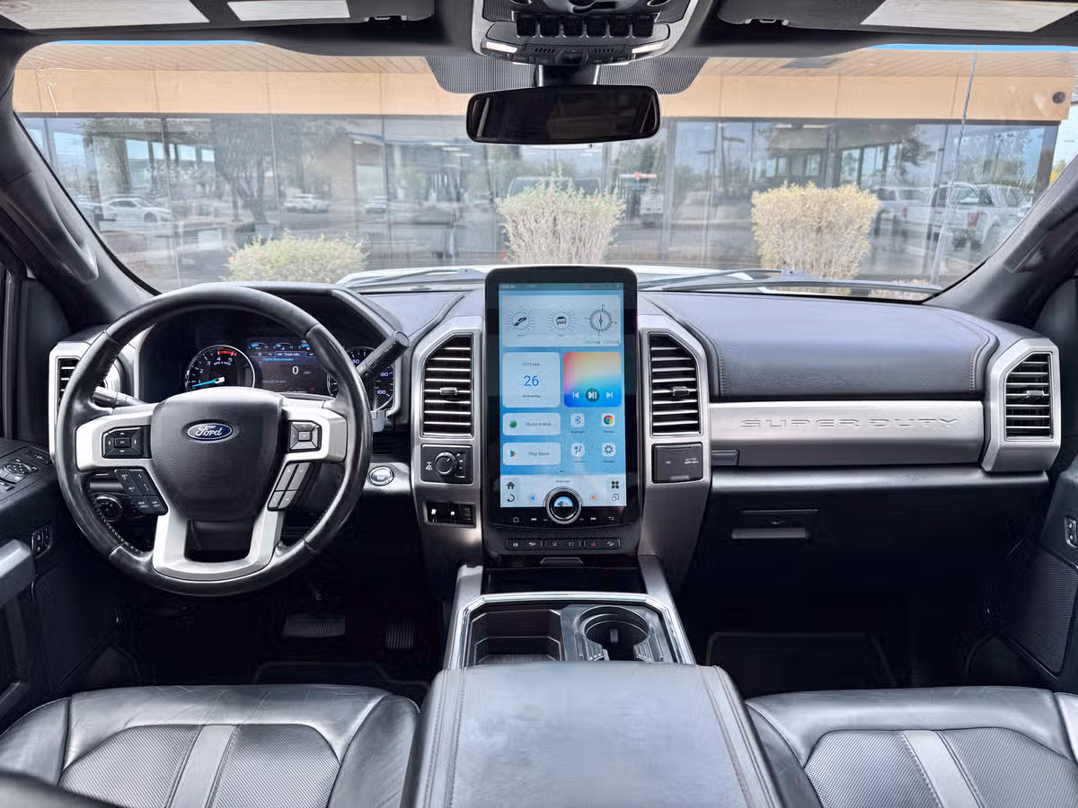2019 Ford F-250 Super Duty Platinum Crew Cab Image 35