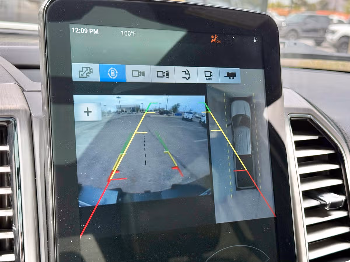 2019 Ford F-250 Super Duty Platinum Crew Cab Image 40
