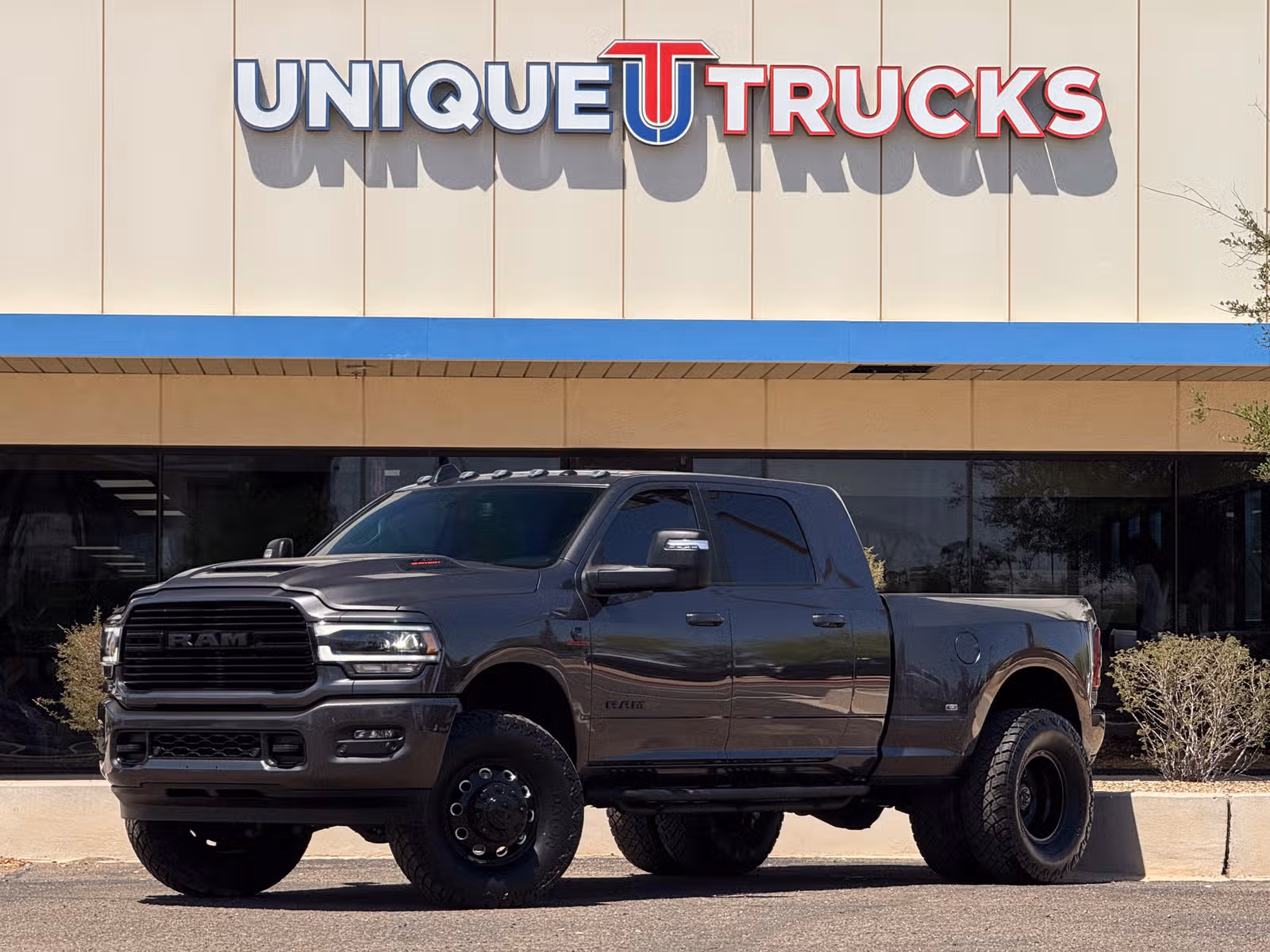 2024 Ram 3500 Laramie Mega Cab Upper Image 1