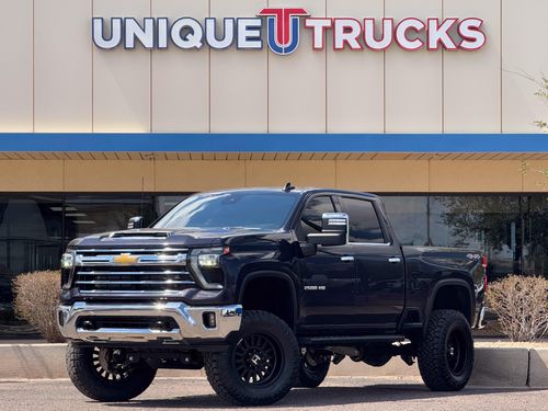 105323 - 2024 Chevrolet Silverado 2500HD LTZ Crew Cab