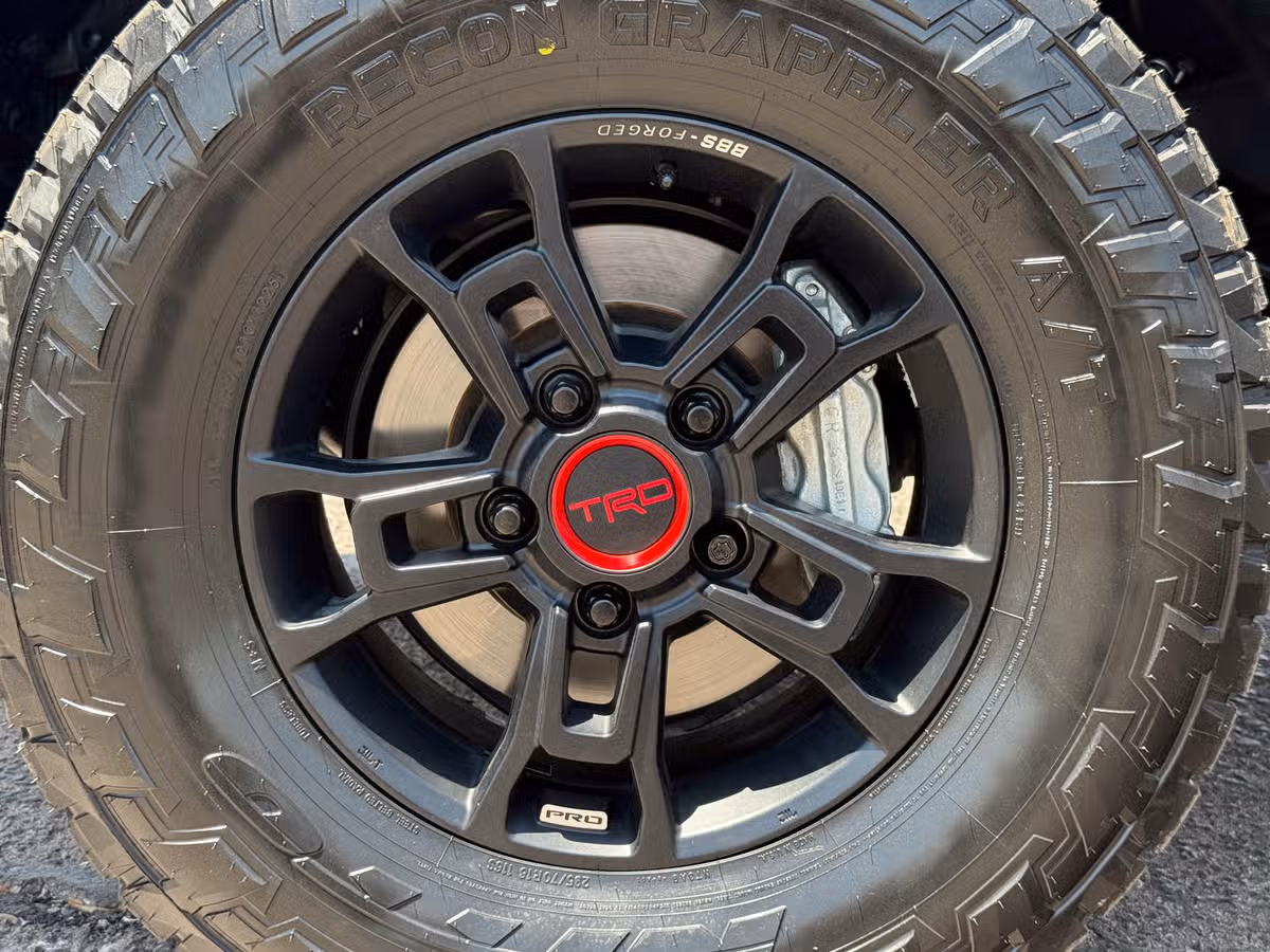 2021 Toyota Tundra TRD Pro CrewMax Image 12