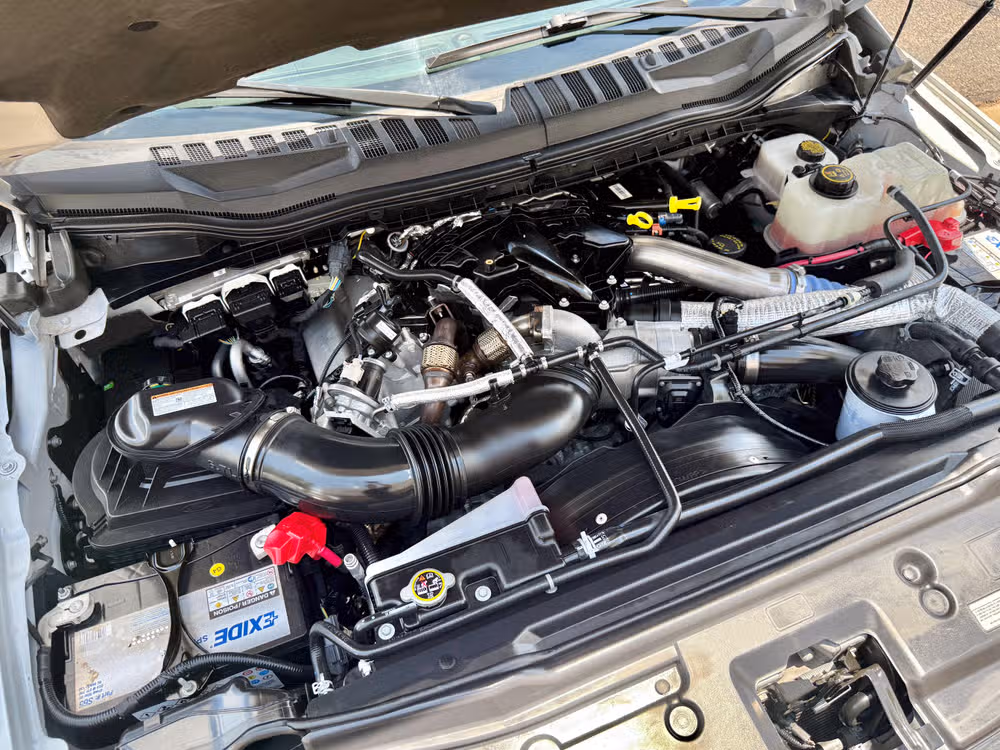 2018 Ford F-450 Super Duty Lariat Crew Cab Image 16