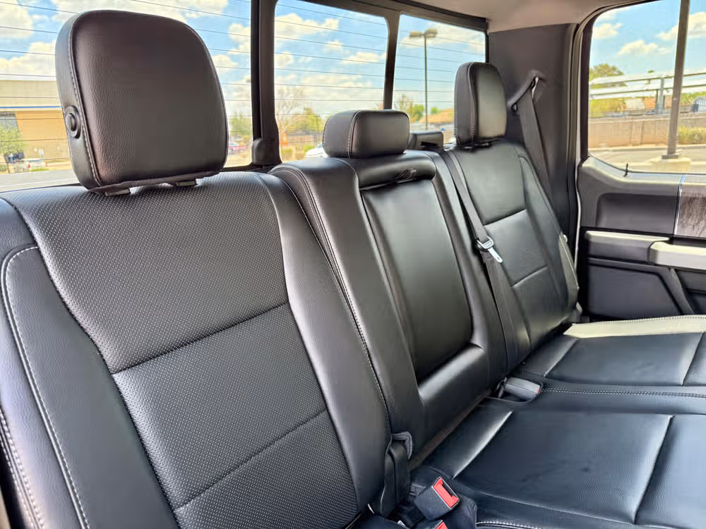 2018 Ford F-450 Super Duty Lariat Crew Cab Image 29