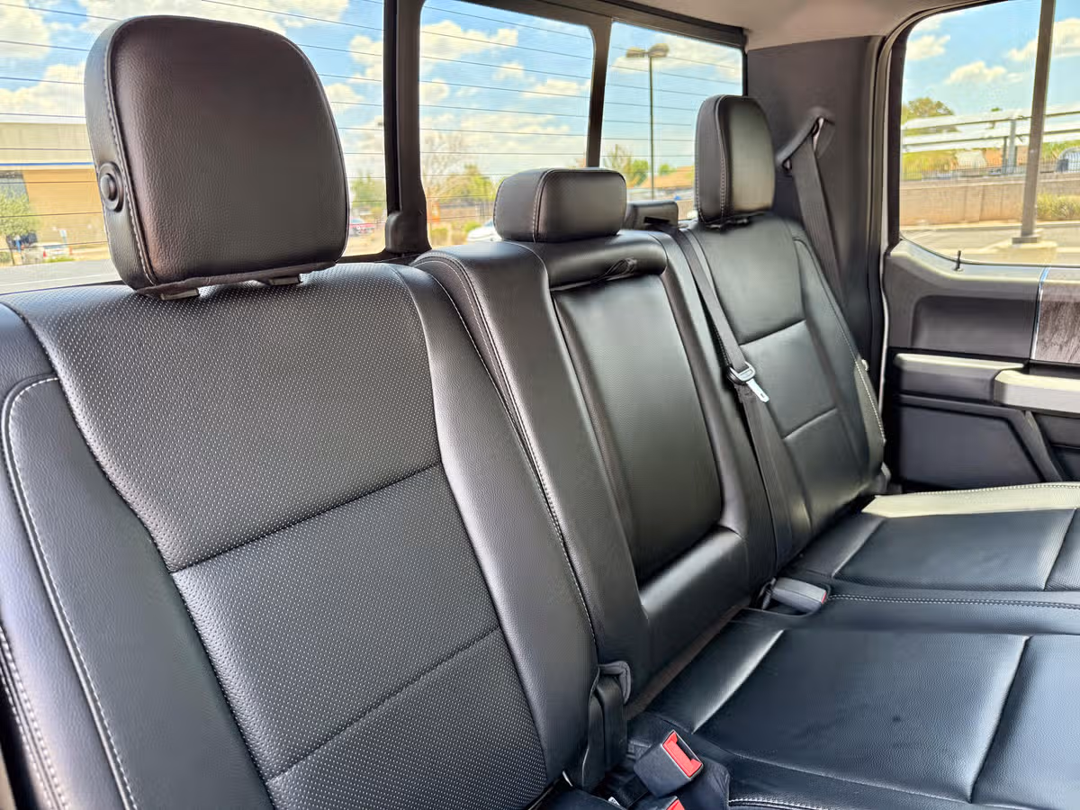 2018 Ford F-450 Super Duty Lariat Crew Cab Image 29