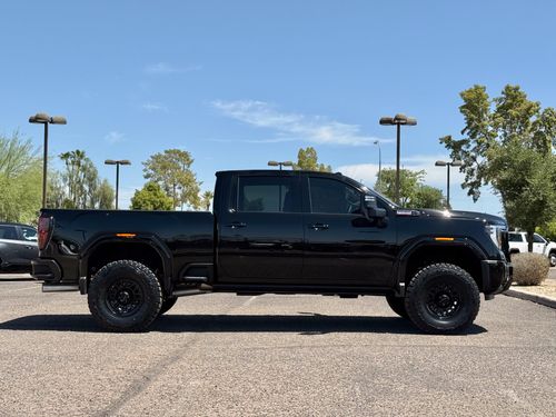 2025 GMC Sierra 3500HD AT4 Crew Cab Lower Image 2
