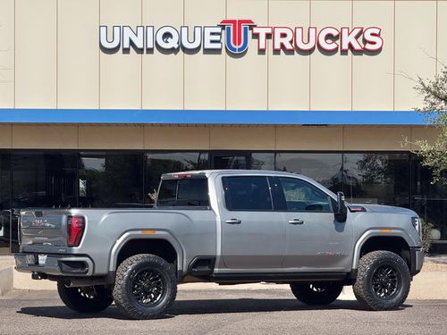 2025 GMC Sierra 2500HD AT4 Crew Cab Lower Image 3