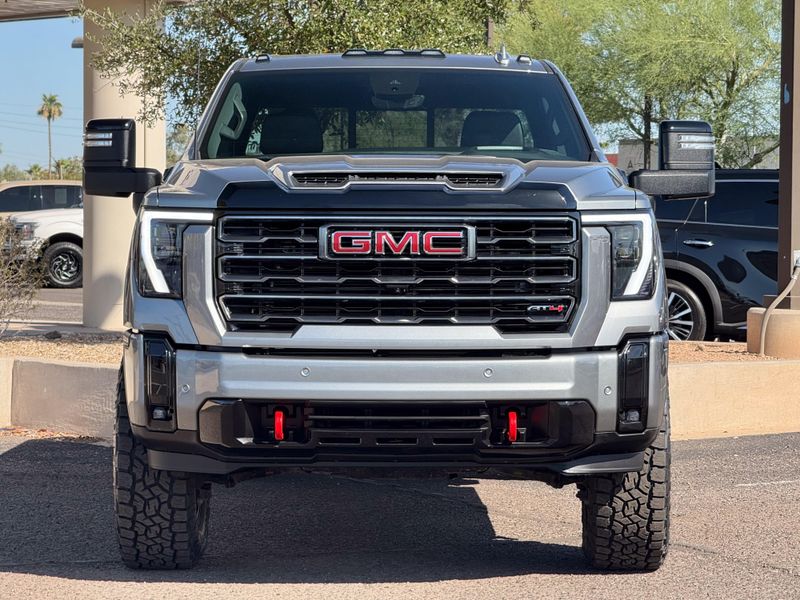 2025 GMC Sierra 2500HD AT4 Crew Cab Upper Image 2