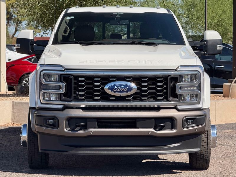 2023 Ford F-450 Super Duty King Ranch Crew Cab Upper Image 2
