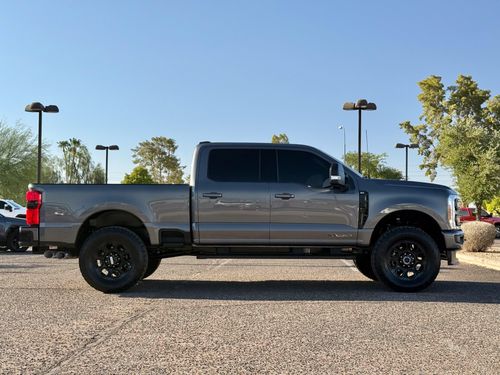 2024 Ford F-250 Super Duty XLT Crew Cab Lower Image 2