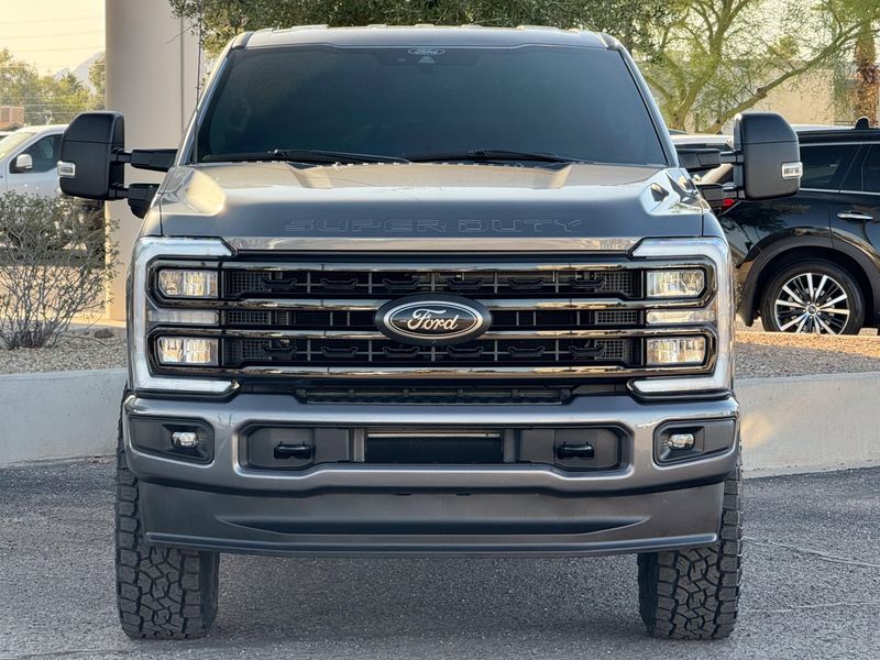 2024 Ford F-250 Super Duty XLT Crew Cab Upper Image 2