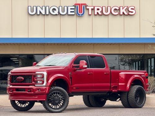 D14353 - 2025 Ford F-450 Super Duty Lariat Crew Cab