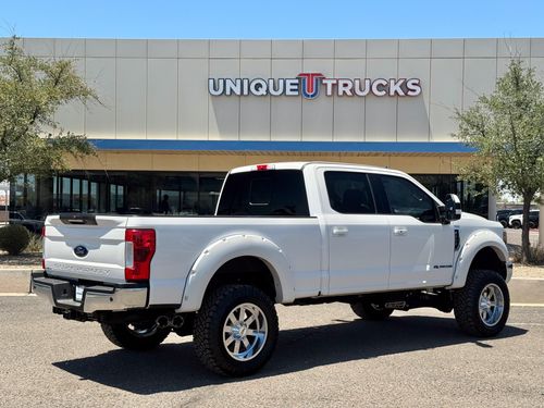 2019 Ford F-250 Super Duty Lariat Crew Cab Lower Image 3