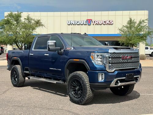 2023 GMC Sierra 2500HD Denali Crew Cab Lower Image 1