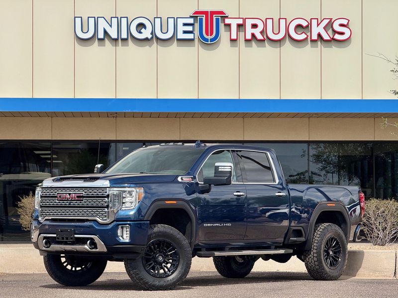 2023 GMC Sierra 2500HD Denali Crew Cab Upper Image 1