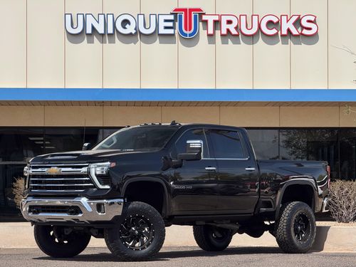0100352 - 2024 Chevrolet Silverado 2500HD LTZ Crew Cab
