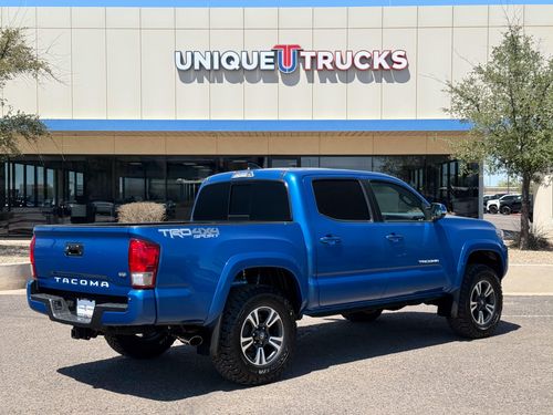 2017 Toyota Tacoma TRD Sport Double Cab Lower Image 3