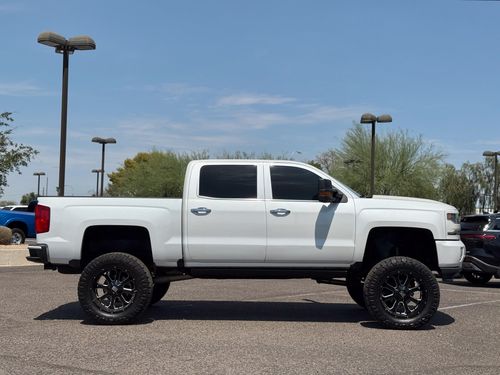 2017 Chevrolet Silverado 1500 LTZ Crew Cab Lower Image 2