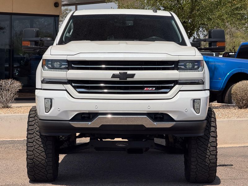 2017 Chevrolet Silverado 1500 LTZ Crew Cab Upper Image 2