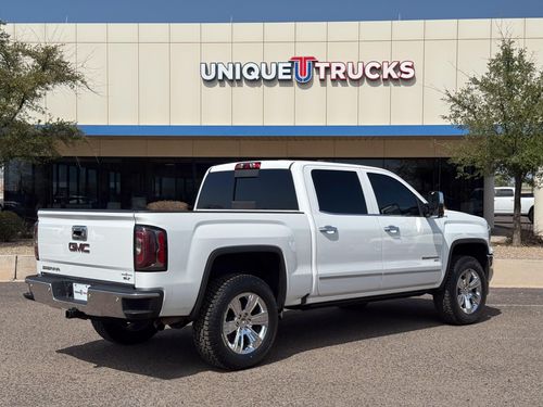 2018 GMC Sierra 1500 SLT Crew Cab Lower Image 3