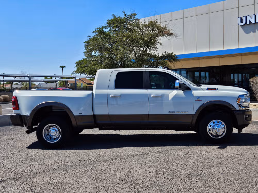 2022 Ram 3500 Limited Longhorn Image 7