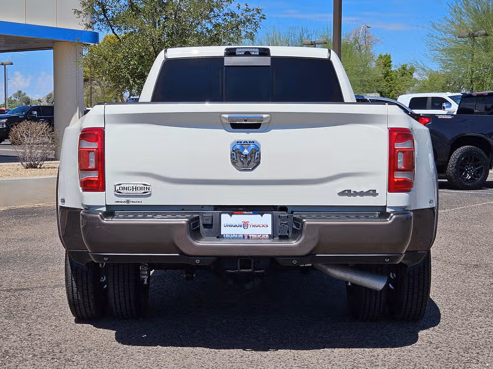 2022 Ram 3500 Limited Longhorn Image 9