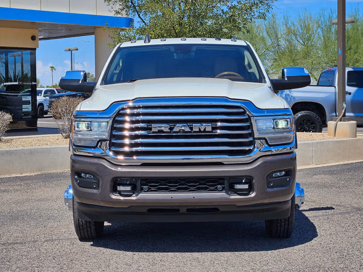 2022 Ram 3500 Limited Longhorn Image 5