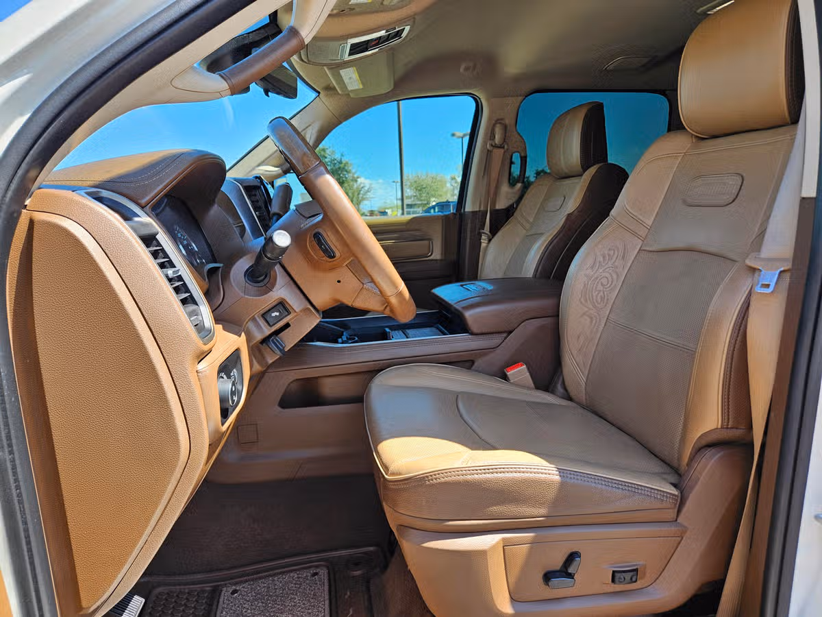 2022 Ram 3500 Limited Longhorn Image 17