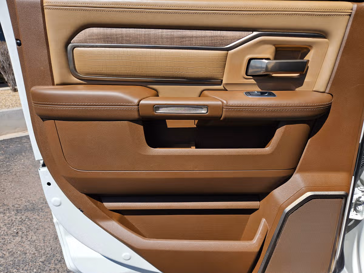 2022 Ram 3500 Limited Longhorn Image 18